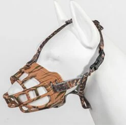 Sharon-B Muilkorf Hond - Camo Bruin - Maat M - Snuitomtrek 26 Tot 30 Cm - Voor Middelgrote Honden 11 Sharon-B Muilkorf Hond - Camo Bruin - Maat M - Snuitomtrek 26 Tot 30 Cm - Voor Middelgrote Honden -Huisdierbenodigdheden 1200x1190 16