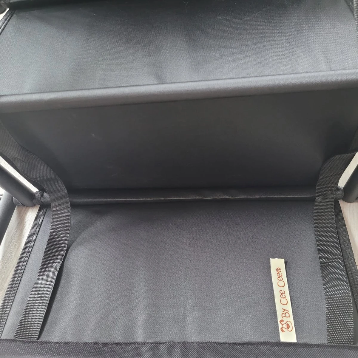 Hondentrap Inklapbaar - Extra Stevig Loopplank Hond Voor Auto - Veilig Trap Voor Hond - Anti Slip Met Coating - Zwart Deluxe 18 Hondentrap Inklapbaar - Extra Stevig Loopplank Hond Voor Auto - Veilig Trap Voor Hond - Anti Slip Met Coating - Zwart Deluxe - Afbeelding 18