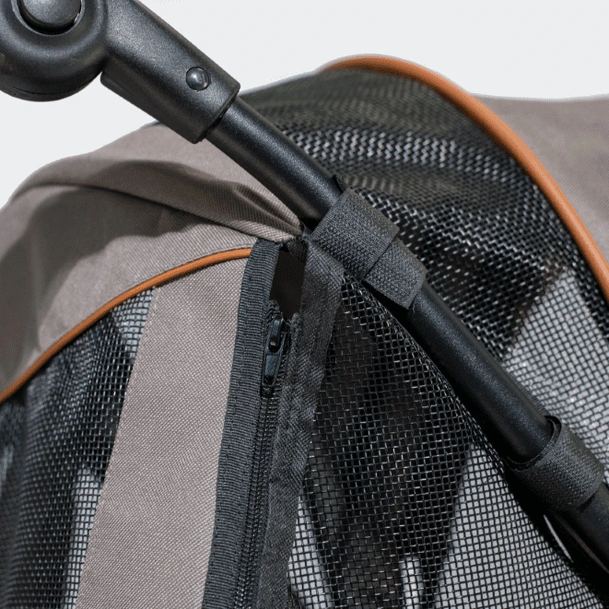 Innopet Hondenbuggy - Premium Cozy - Beige 9 Innopet Hondenbuggy - Premium Cozy - Beige - Afbeelding 9