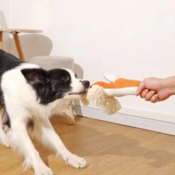 BoDutch Honden Knuffel - Vos - Puppyknuffel - Knisperoortjes - Met Piep - Oranje - 36 Cm - Hondenspeelgoed -Huisdierbenodigdheden 1200x1200 2324