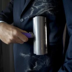 FurDaddy Batterij-aangedreven - Huisdier Haar Verwijderaar Voor Kleding - Herbruikbare Pluizenroller Voor Moeiteloze Verwijdering Van Kattenhaar & Hondenhaar - Zelfreinigende Pluizenborstel Voor Tapijt, Bank, Auto, Bed -Huisdierbenodigdheden 1200x1200 274