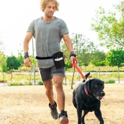 Merkloos Honden Beloningtasje + Tonova Pen - Poepzakjes Tas - Beloningszakje - Heuptas - Poepzakjes Dispenser - Verstelbare Riem - Hondenpoep Zakje - Beloningstasje - Snacktasje - Zwart -Huisdierbenodigdheden 1200x1200 3049