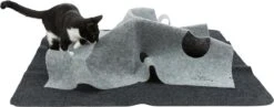 Trixie Cat Activity Adventure Carpet Grijs 99x99 Cm -Huisdierbenodigdheden 1200x470 2