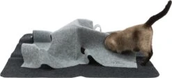 Trixie Cat Activity Adventure Carpet Grijs 99x99 Cm -Huisdierbenodigdheden 1200x550 2