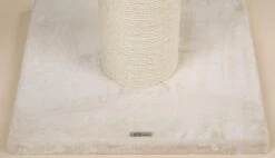 RHR Quality Royalty Krabpaal - Crème/wit - 60 X 60 X 155 Cm 37 RHR Quality Royalty Krabpaal - Crème/wit - 60 X 60 X 155 Cm -Huisdierbenodigdheden 1200x688 2