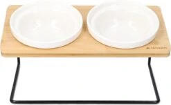 Navaris Verhoogde Voerbakset Met Standaard - 2 Keramische Voerbakken Met Houder Van Bamboe En Metaal - Voer- En Drinkbak Voor Kat En Hond - Antislip -Huisdierbenodigdheden 1200x732