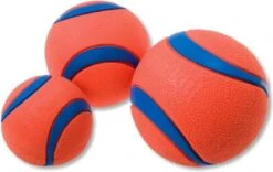 Chuckit! Chuckit Ultra Ball Hondenspeelgoed - Oranje - M - 2 Ballen - Ø 6cm -Huisdierbenodigdheden 1200x757