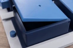 Trixie Dog Activity Poker Box 1 - 31X31 CM -Huisdierbenodigdheden 1200x800 135