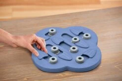 Nina Ottosson Dog Hide N Slide Composiet 33x33x5 Cm -Huisdierbenodigdheden 1200x800 225