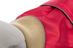 Trixie Hondenjas Gevoerd En Waterafstotend - Kleur: Rood - Nekomvang: 34-42 Cm Buikomvang: 38-50 Cm Ruglengte: 35 Cm -Huisdierbenodigdheden 1200x800 294