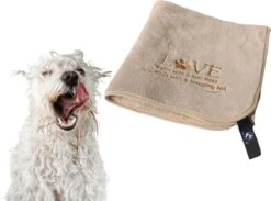 Pepets© – Hondenhanddoek – Honden Handdoek – Microvezel Handdoek – Handdoek Hond – Hondendeken – Droogdoek Hond – Dierendeken – Absorberend – 100*50CM - Beige - GRATIS Zonnebril -Huisdierbenodigdheden 1200x889