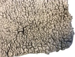 Adori Benchmat Sheepskin Grijs - Hondenbenchkussen - 75X46 Cm -Huisdierbenodigdheden 1200x914 3