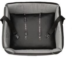 Mia Lux - Autostoel Voor Hond - 57x50cm - Wasbaar - Hondenmand Auto - Handgemaakt - Zwart -Huisdierbenodigdheden 1200x988 1