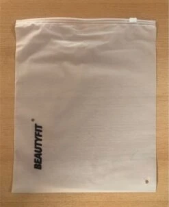 Merkloos BeautyFit - Hondennet Voor In De Auto + Hondenkleedje - Veiligheidsnet Hond - Hondenrek - Veiligheidsrek - Honden Barrière -Huisdierbenodigdheden 981x1200