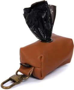 Dogs&Co Honden Poepzakjeshouder Bruin - Hondenpoepzakjes Dispenser - Hondenzakjes Honden Poepzakjes Houder -Huisdierbenodigdheden 993x1200 1